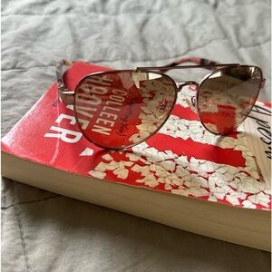 Tory Burch aviator sunglasses!🕶️